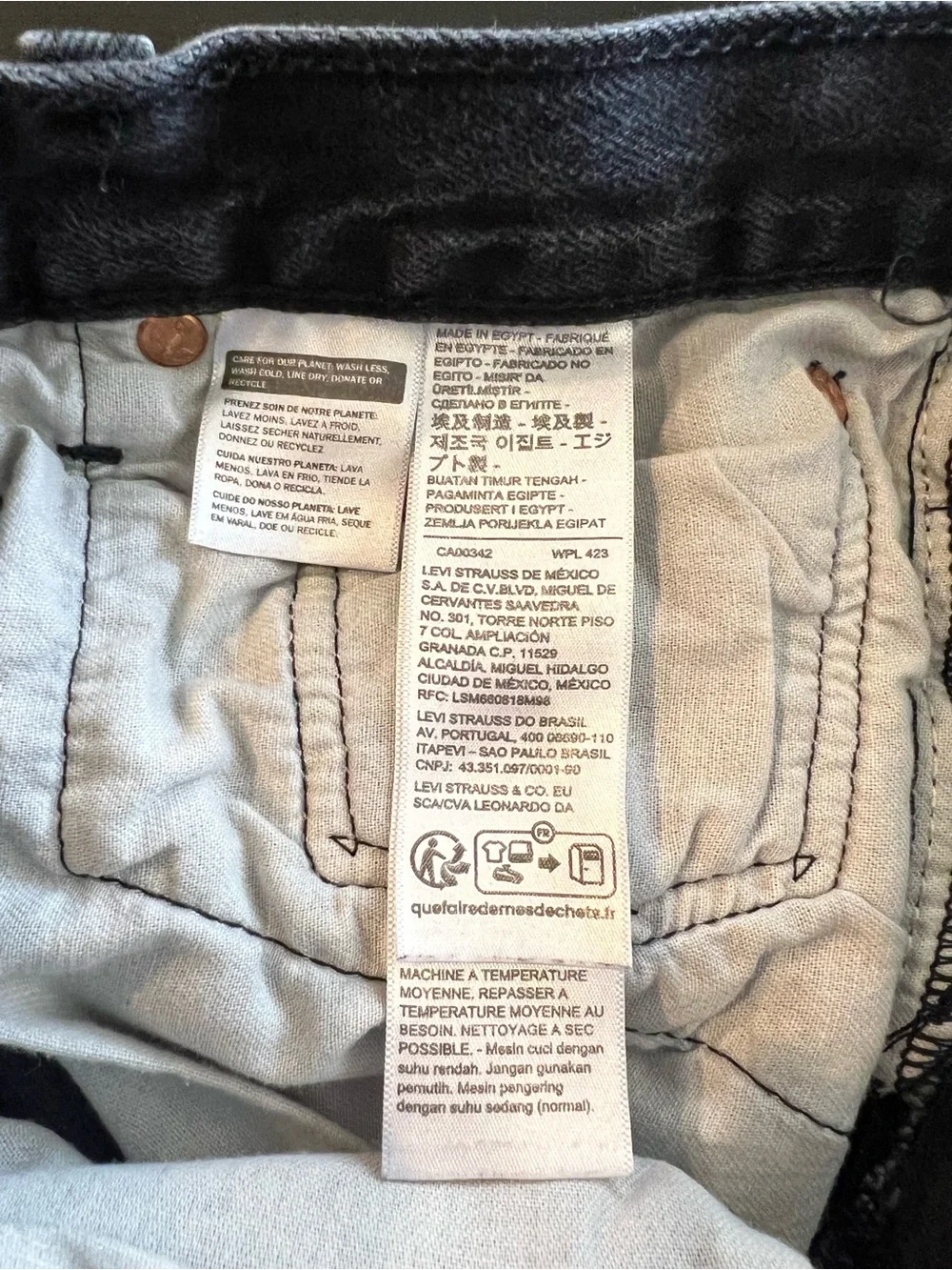 Levi’s 501 Original Black Washed Button Fly Jeans W33 L30